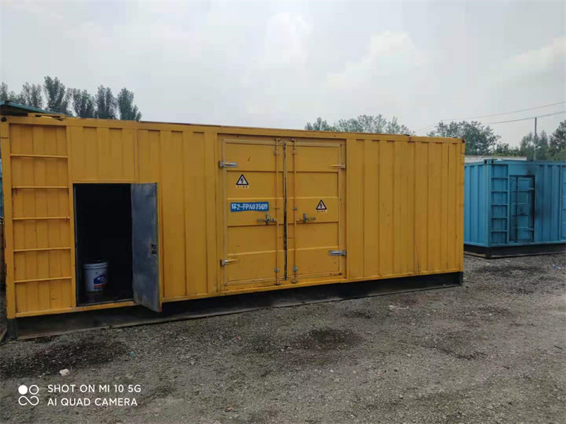 泰兴200KW柴油发电机组需要配备什么型号的电缆线？