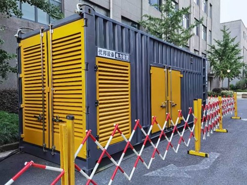 泰兴如何使用转速表检查发动机的转速？