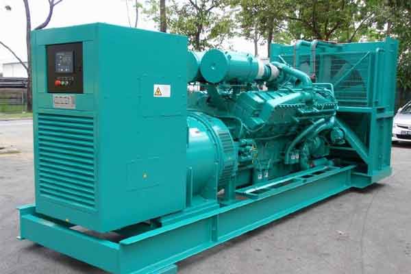 泰兴柴油发电机组电压不稳定怎样维修？