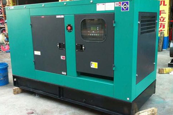 泰兴如何检查机油的使用时间？