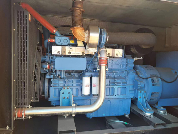 泰兴燃油消耗率与进气温度的具体关系是什么？