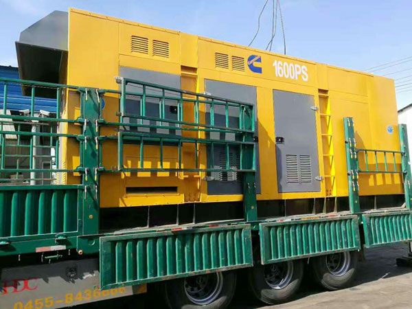 泰兴测量水冷式机油散热器密封件尺寸时的注意事项有哪些？